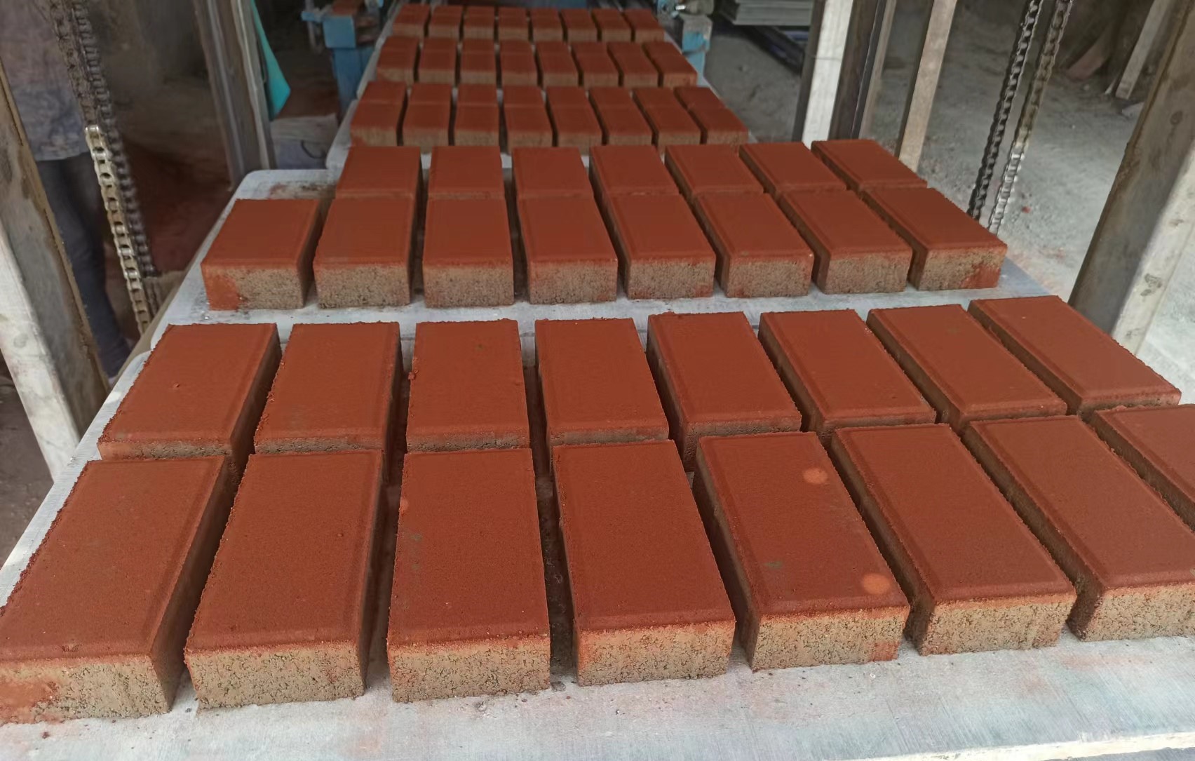 彩地工貿(mào)一站式供應(yīng)基地 全品類(lèi)鋪裝建材高效配送